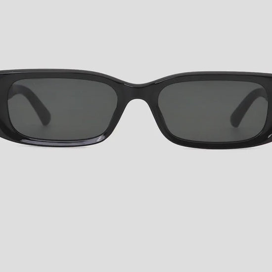 Polycarbonate Frame Rectangle Sunglasses in Black