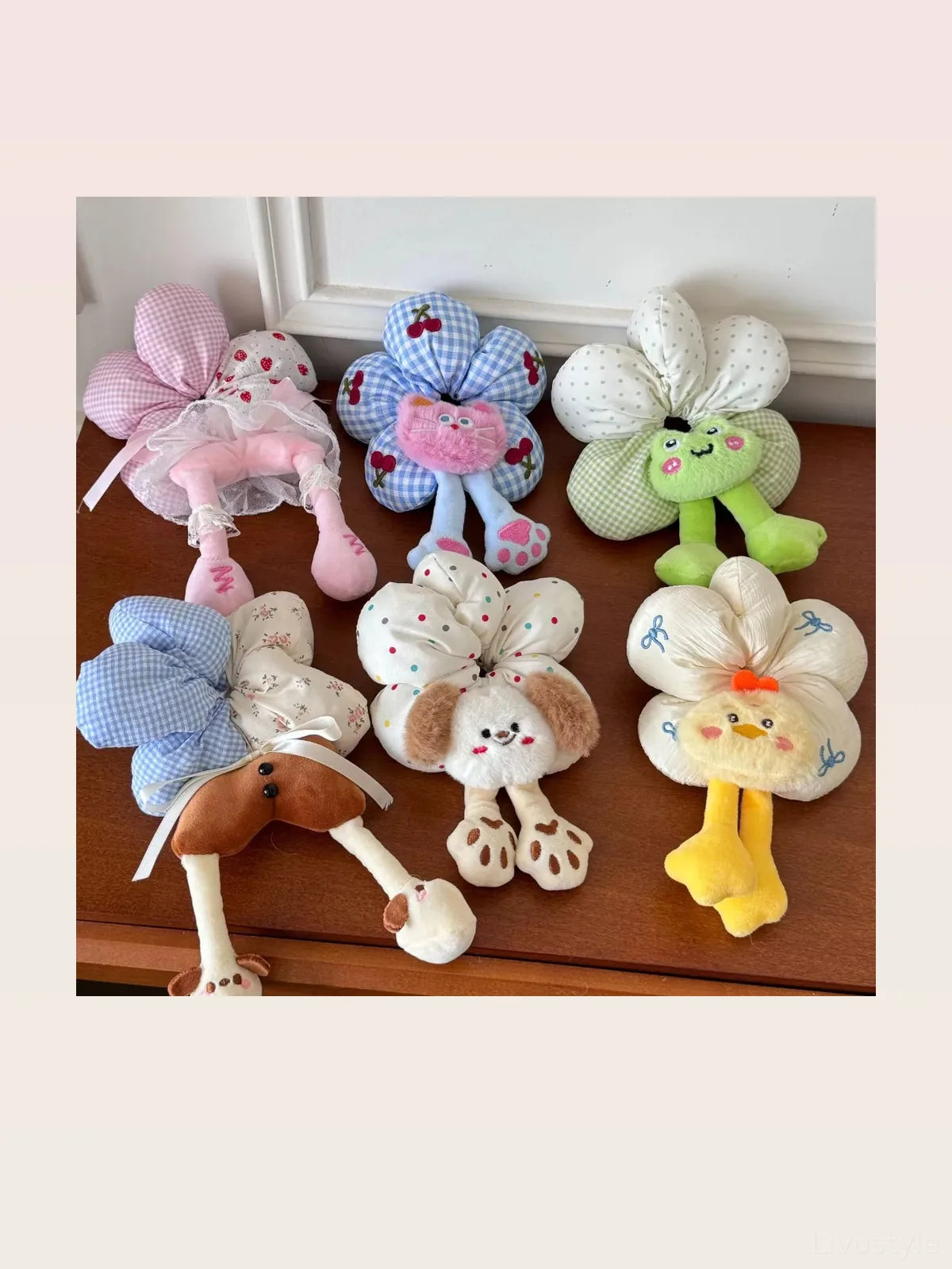 Printed Animal Shaped Hair Scrunchy — styled showcase — Livostyle