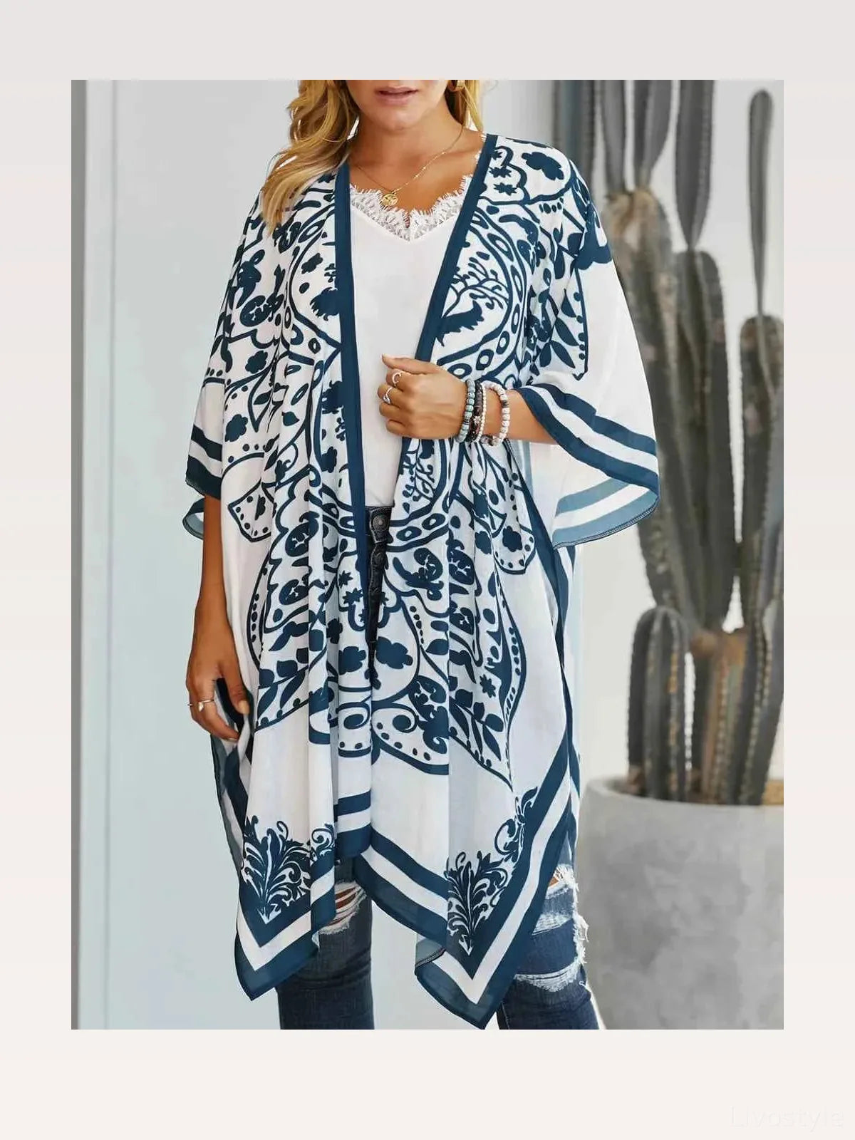 White Black Geometric Print Open Front Cover-Up — styled showcase — Livostyle