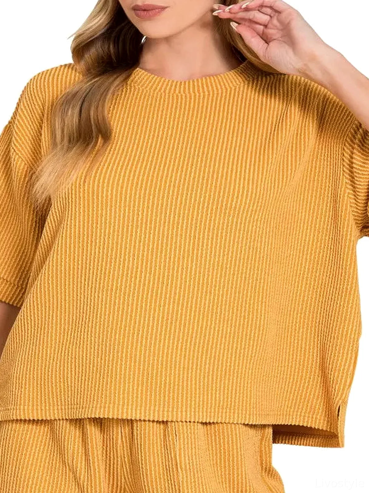 Raised Rib Short Sleeve Tee and Drawstring Shorts Set — detail view — Livostyle