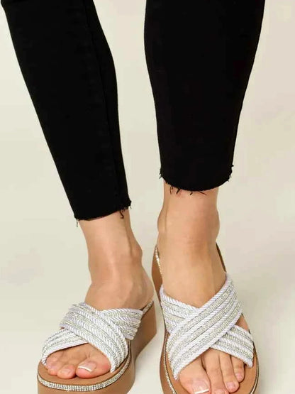 Glamorous Rhinestone Embellished Platform Wedge Sandals — detail view — Livostyle