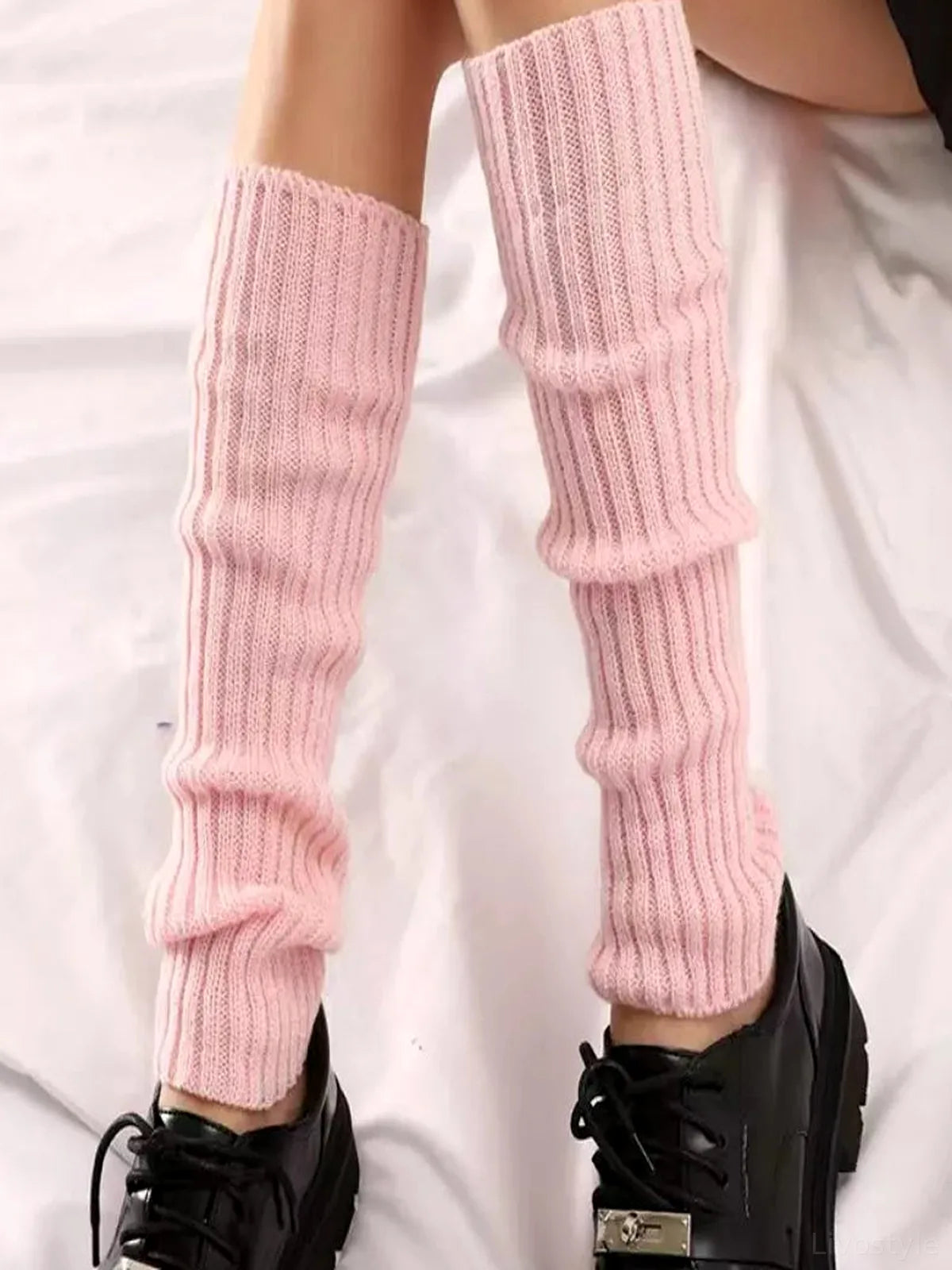 Ribbed Knit Leg Warmers — detail view — Livostyle