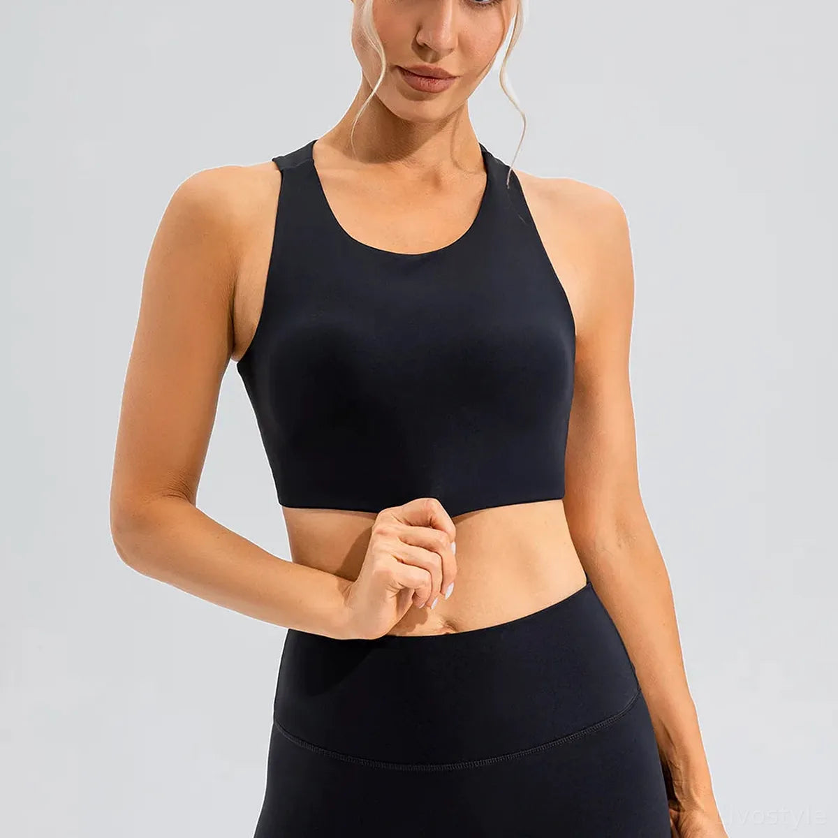 Round Neck Cutout Cropped Active Tank — square view — Livostyle