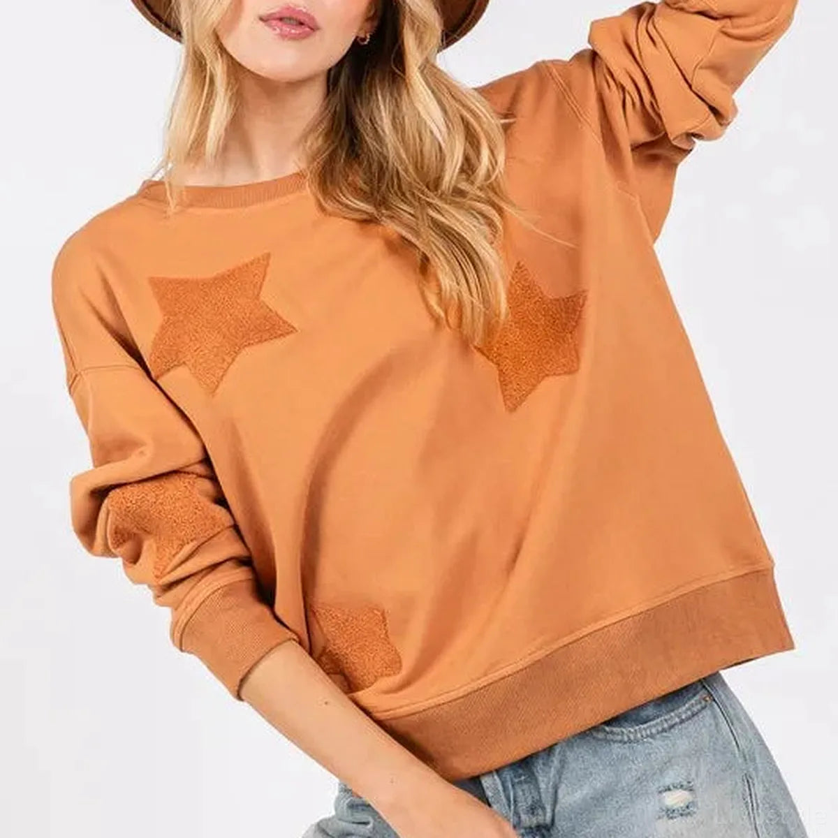 Star Patch Long Sleeve Sweatshirt — square view — Livostyle