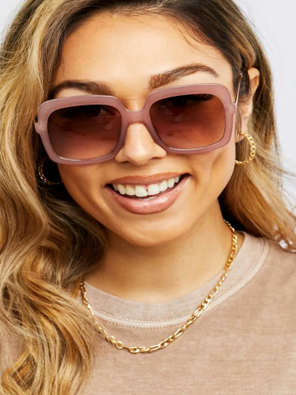 Square Metal-Plastic Hybrid Temple Sunglasses — detail view — Livostyle