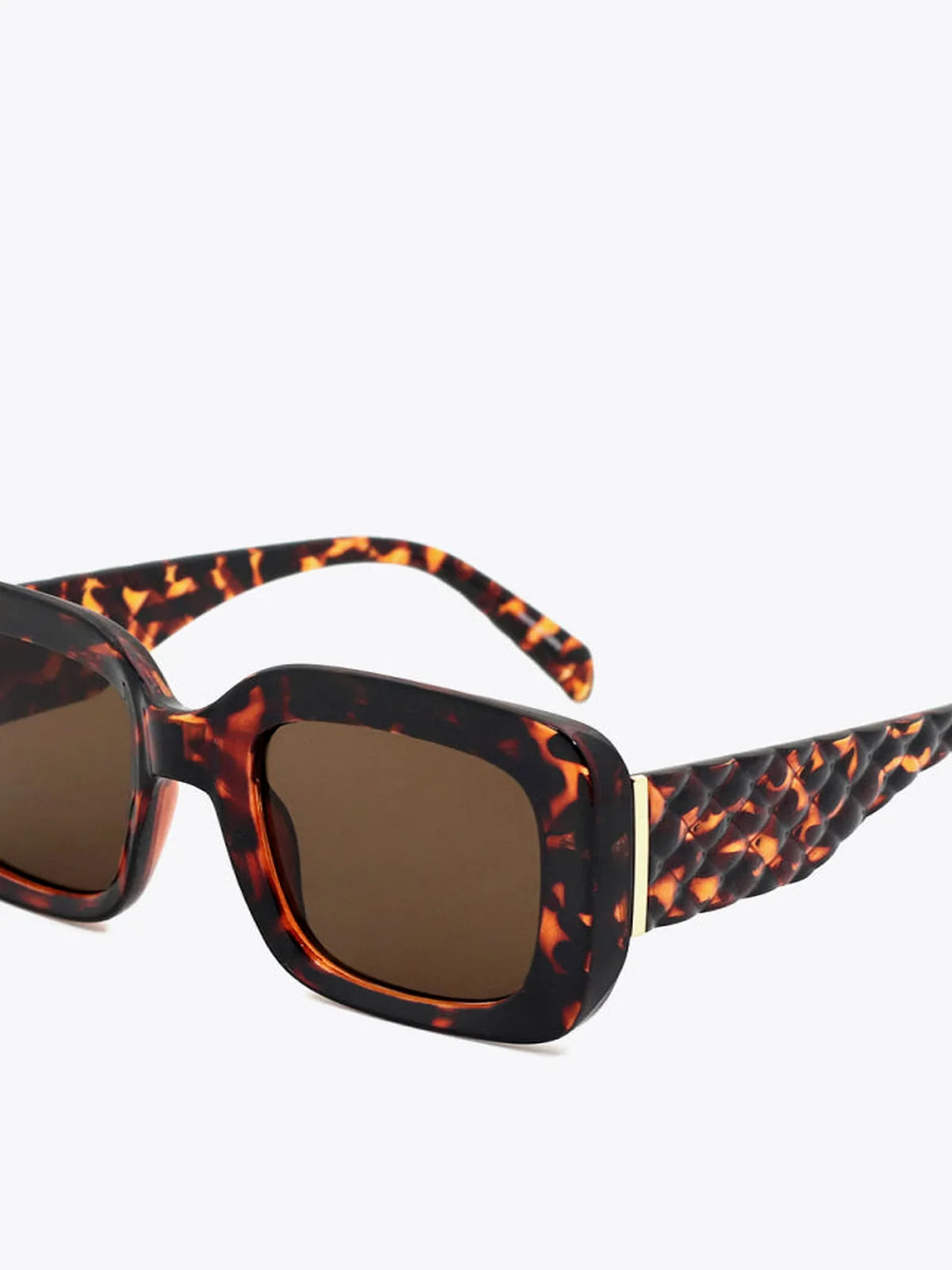 Square Polycarbonate UV400 Sunglasses — detail view — Livostyle