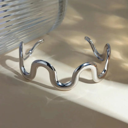 Stainless Steel Wave Shape Bracelet — square view — Livostyle
