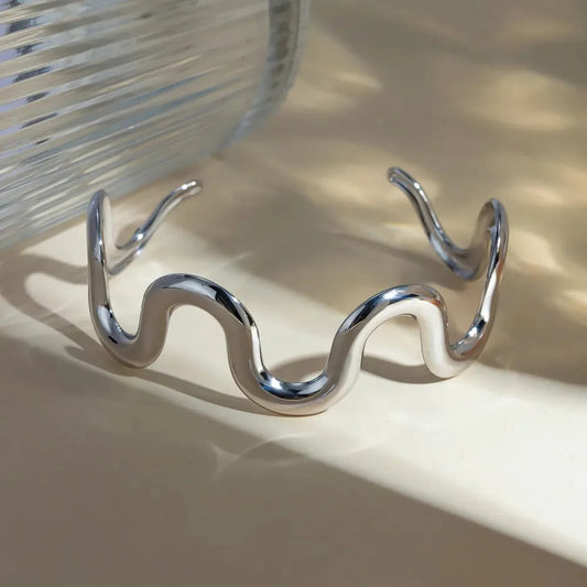 Stainless Steel Wave Shape Bracelet — square view — Livostyle