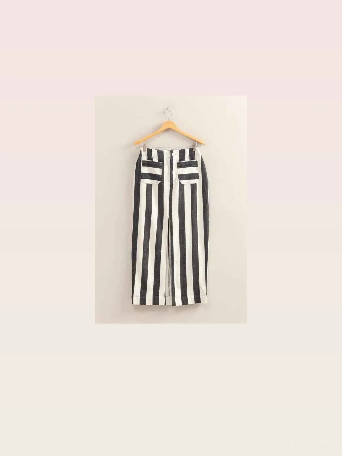 Striped Pocket Detail Maxi Skirt in BLACK/CREAM — styled showcase — Livostyle