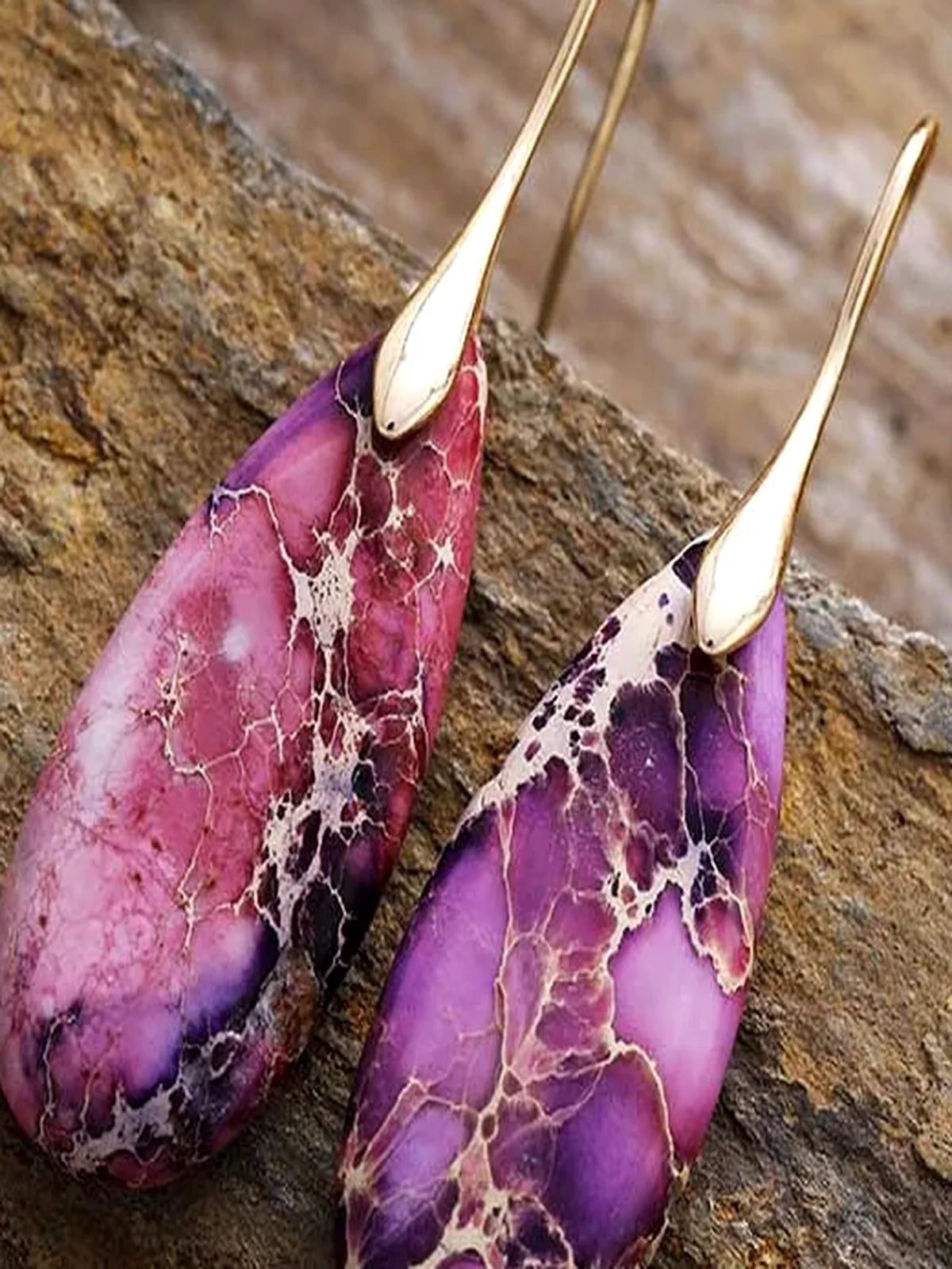 Teardrop Shape Natural Stone Dangle Earrings — detail view — Livostyle