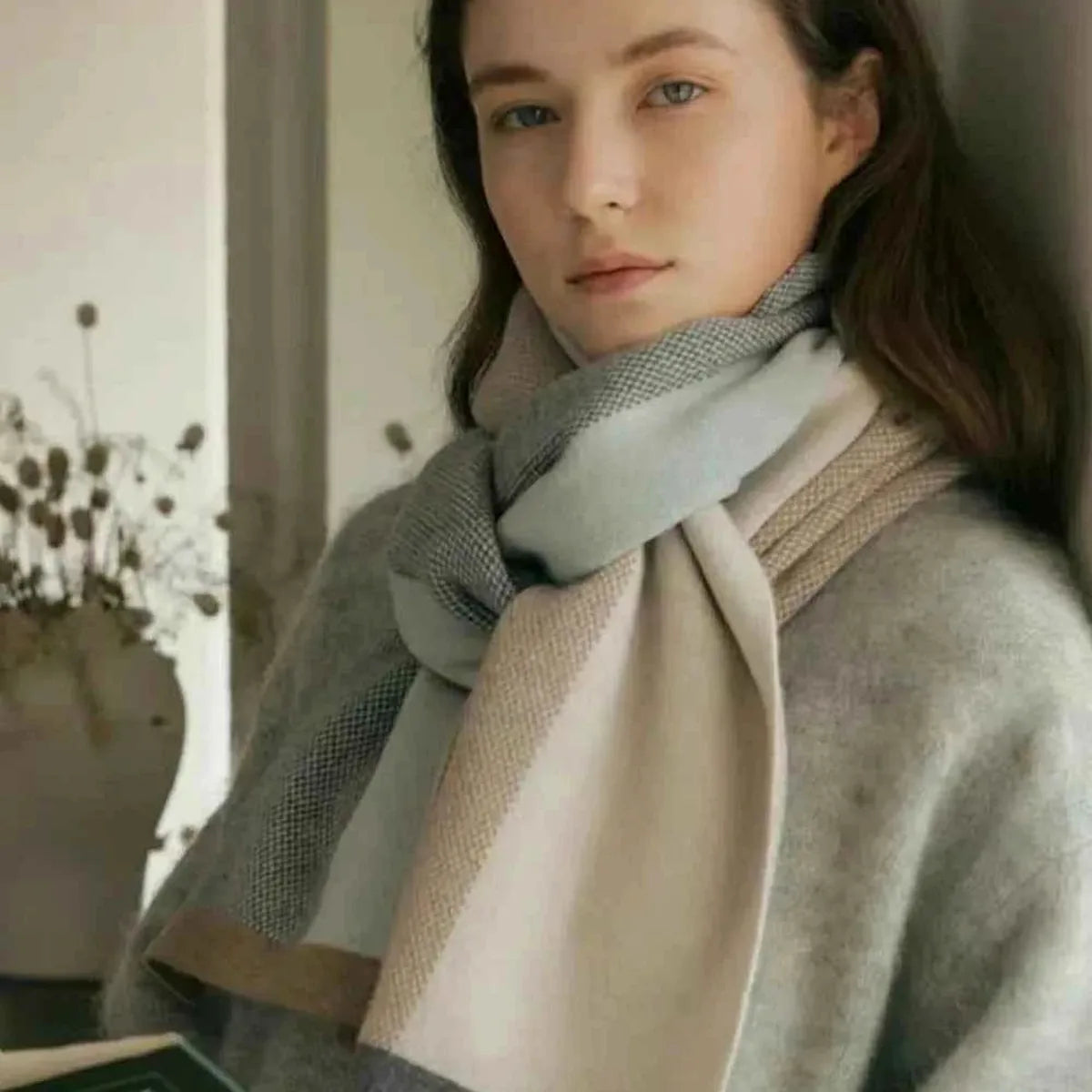 Thermal Contrast Acrylic Scarf — square view — Livostyle