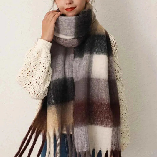 Thermal Fringe Contrast Plaid Scarf — square view — Livostyle