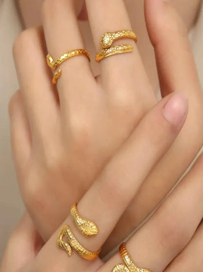 Titanium Steel Snake Shape Bypass Ring — detail view — Livostyle