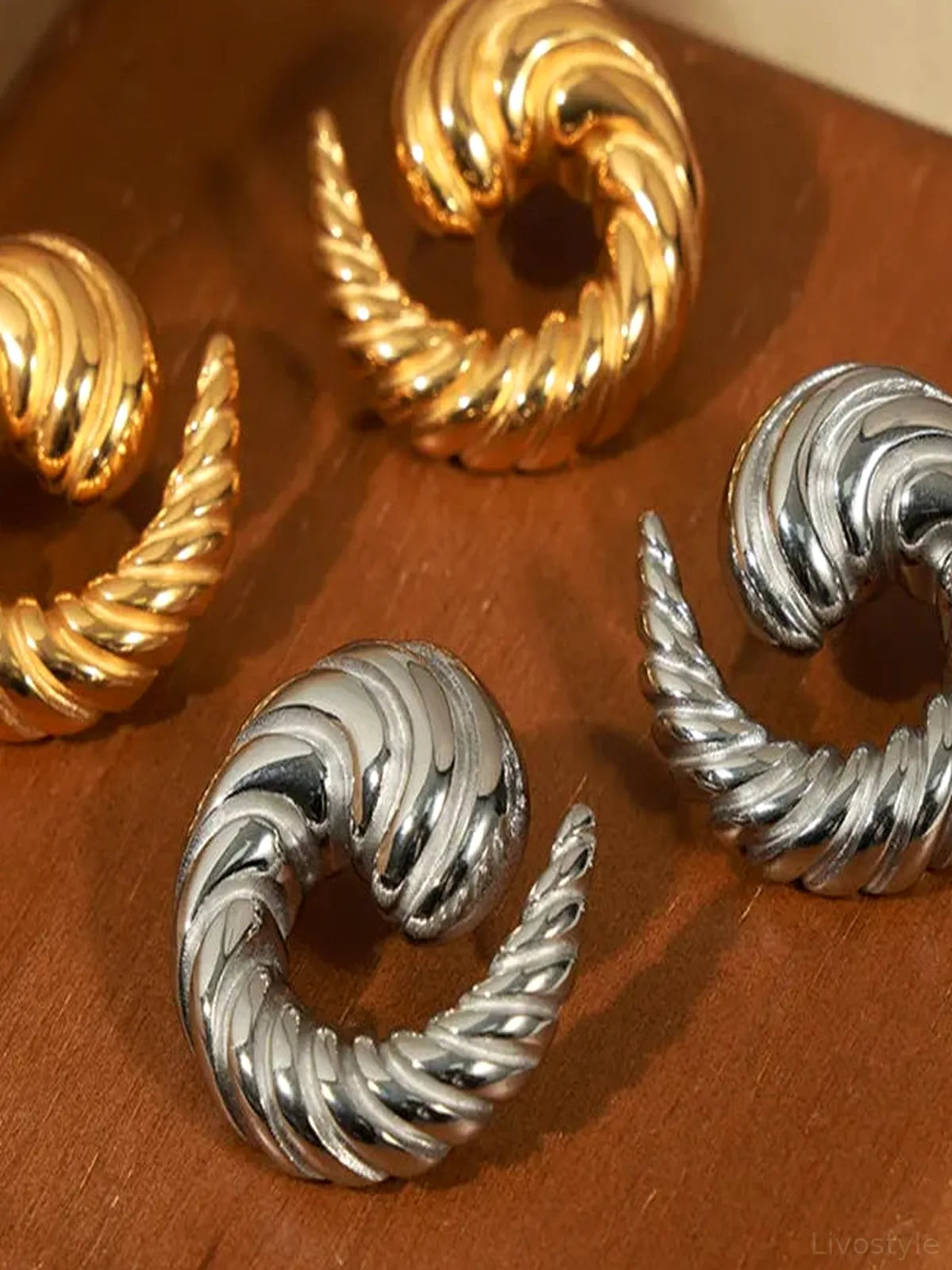 Titanium Steel Spiral Shape Stud Earrings — detail view — Livostyle
