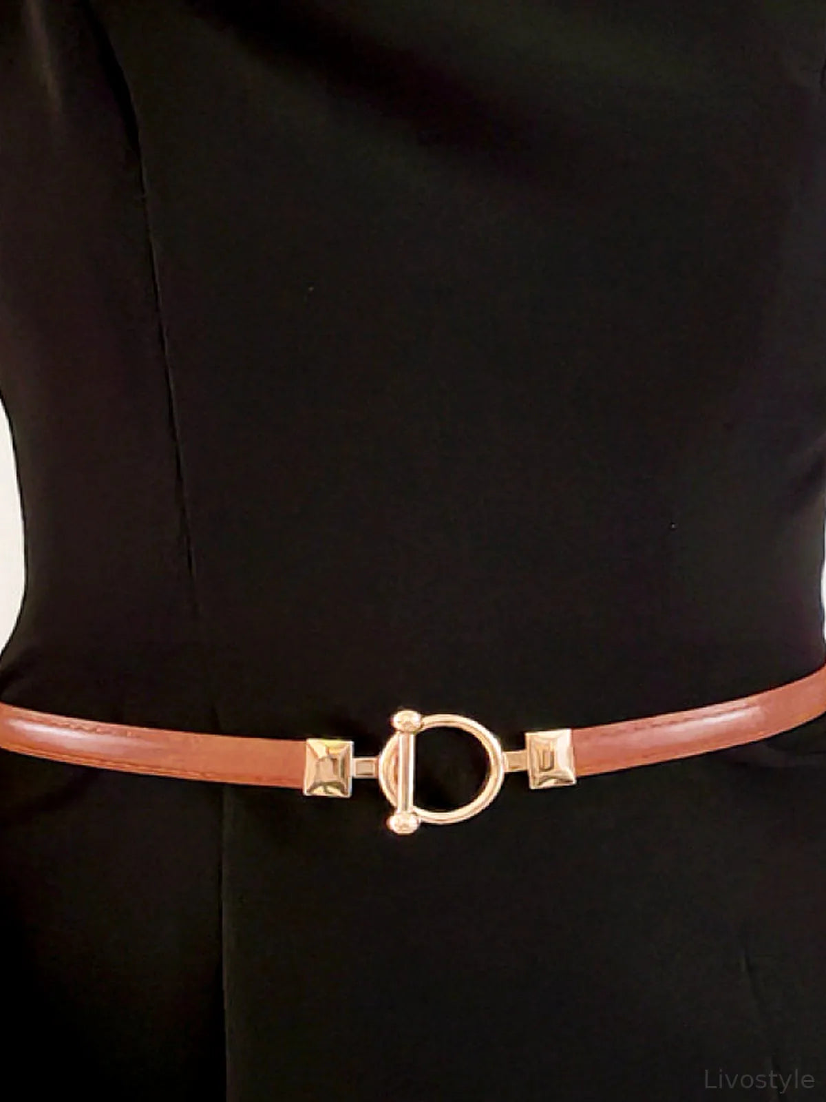 Toggle Buckle Skinny PU Belt — detail view — Livostyle