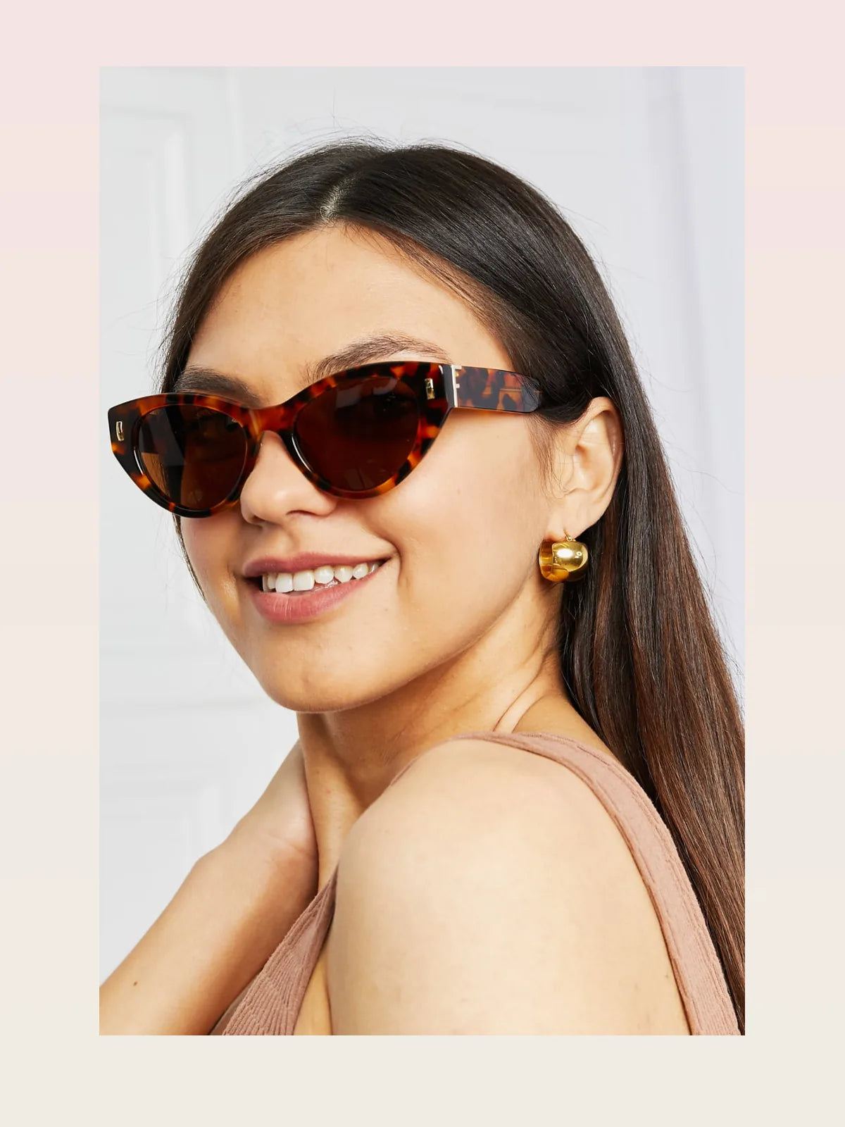 Tortoiseshell Acetate Frame Sunglasses — styled showcase — Livostyle