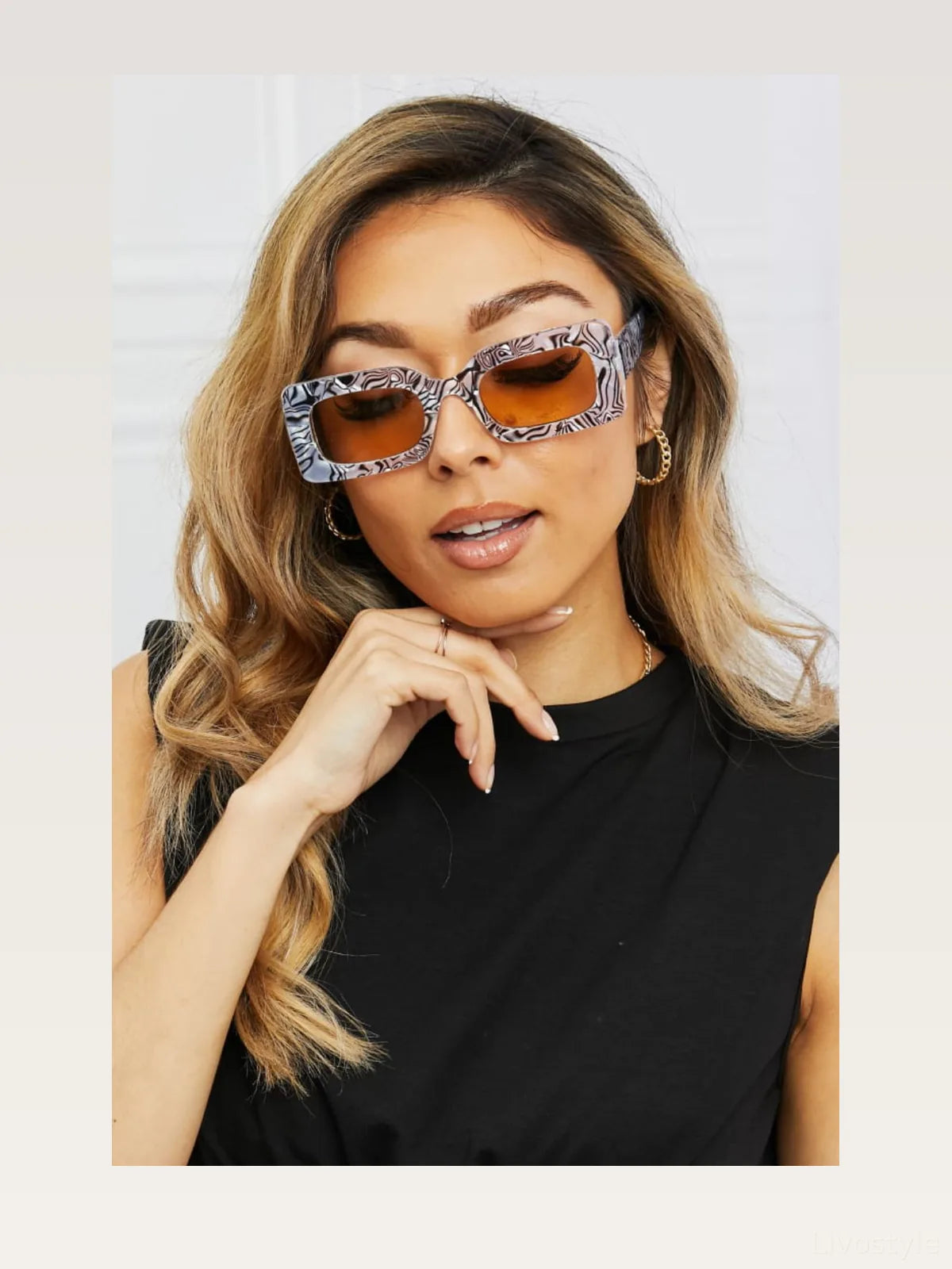 Tortoiseshell Rectangle Polycarbonate Sunglasses — styled showcase — Livostyle