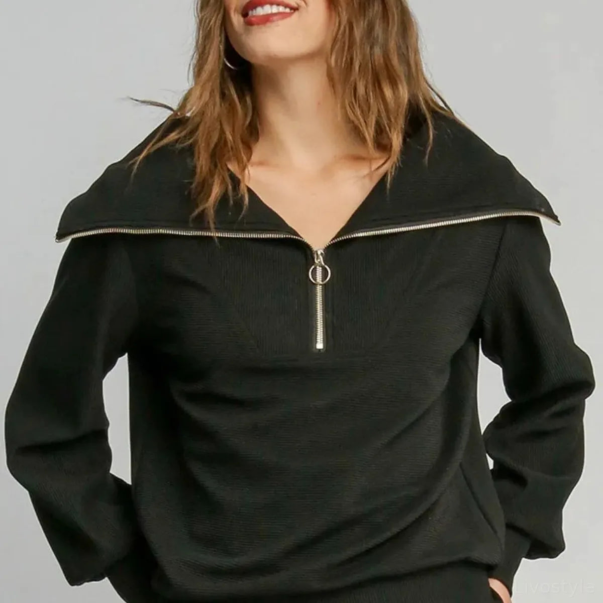 Ribbed Knit Half Zipper Sweatshirt in Black — square view — Livostyle