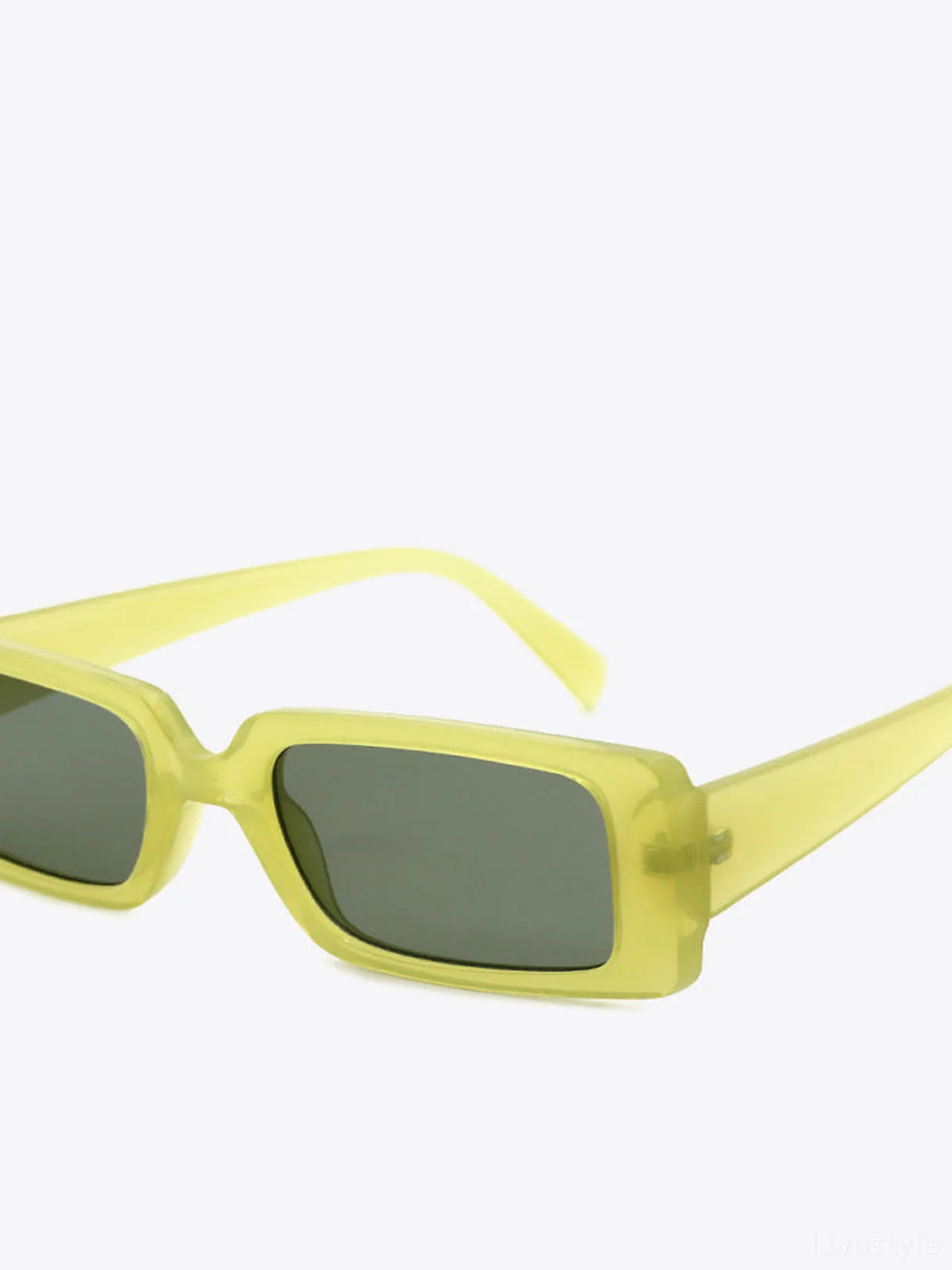 UV400 Polycarbonate Rectangle Sunglasses — detail view — Livostyle
