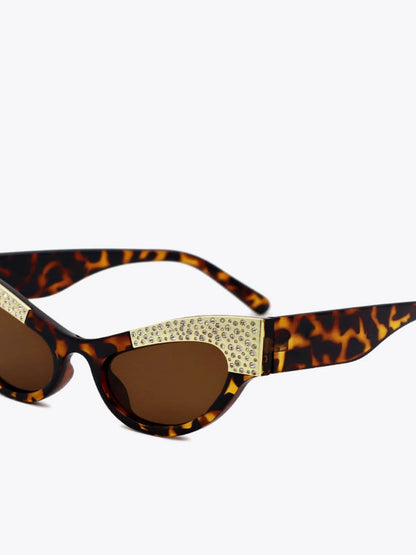 UV400 Rhinestone Trim Cat-Eye Sunglasses — detail view — Livostyle