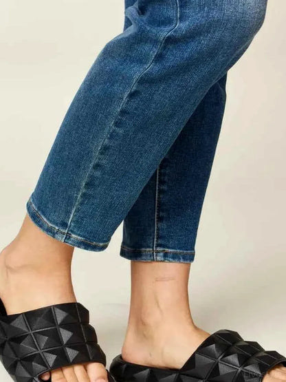 Pyramid Stud Toe Band Footbed Sandals — detail view — Livostyle