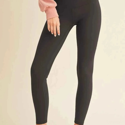 Black Fleece Lined High Waisted Leggings — square view — Livostyle